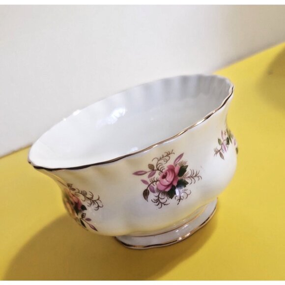 Royal Albert Lavender Rose Cream & Sugar Bowl Set Like New - Picture 11 of 16